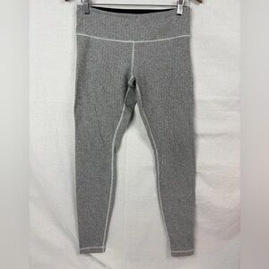 Lululemon Wunder Under Hi-Rise
Size 8 Grey/White Herringbone pattern leggings
